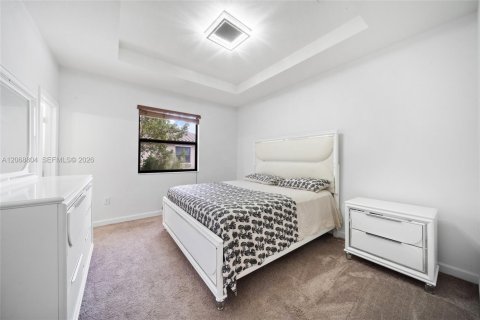 Touwnhouse à vendre à Miami, Floride: 2 chambres, 131.55 m2 № 2343111 - photo 17