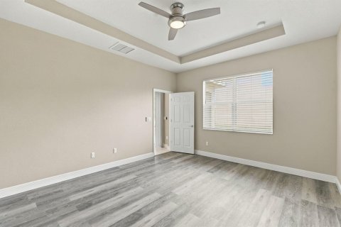 Villa ou maison à vendre à Port St. Lucie, Floride: 4 chambres, 279.26 m2 № 2412514 - photo 19