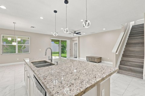 Villa ou maison à vendre à Port St. Lucie, Floride: 4 chambres, 279.26 m2 № 2412514 - photo 15