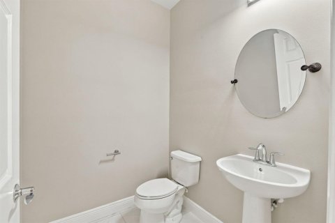 Villa ou maison à vendre à Port St. Lucie, Floride: 4 chambres, 279.26 m2 № 2412514 - photo 8