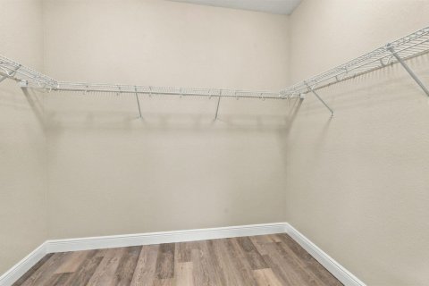Villa ou maison à vendre à Port St. Lucie, Floride: 4 chambres, 279.26 m2 № 2412514 - photo 22