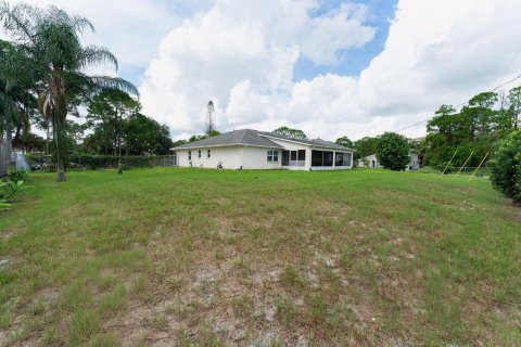 House in Palm Bay, Florida 3 bedrooms, 204.01 sq.m. № 2378852 - photo 27