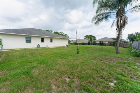 House in Palm Bay, Florida 3 bedrooms, 204.01 sq.m. № 2378852 - photo 28