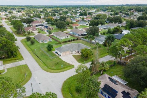 House in Palm Bay, Florida 3 bedrooms, 204.01 sq.m. № 2378852 - photo 13