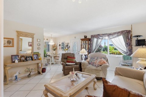 Condominio en venta en Delray Beach, Florida, 2 dormitorios, 82.03 m2 № 2190827 - foto 3
