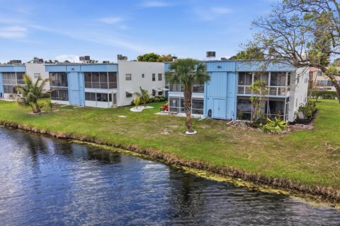 Condo in Delray Beach, Florida, 2 bedrooms № 2190827