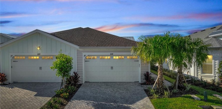 House in Daytona Beach, Florida 2 bedrooms, 145.39 sq.m. № 1919240