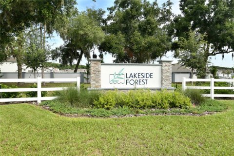 House in Tavares, Florida 4 bedrooms, 177.44 sq.m. № 1436699 - photo 17