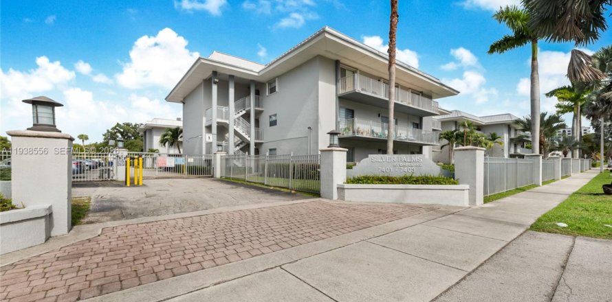 Кондоминиум с 1 спальней в Майами, Флорида № 1996676