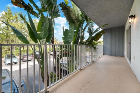 Купить кондоминиум в Майами, Флорида 1 спальня, 68.75м2, № 1996676 - фото 8