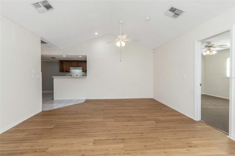 Casa en venta en New Port Richey, Florida, 2 dormitorios, 96.62 m2 № 1574473 - foto 28