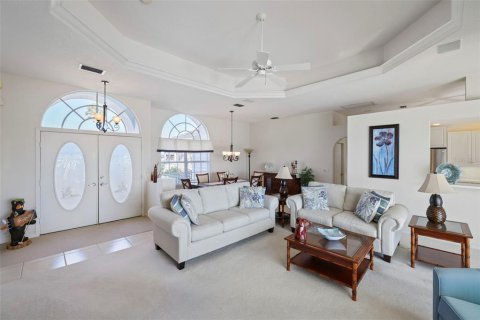 Casa en venta en Lake Suzy, Florida, 3 dormitorios, 194.54 m2 № 1572279 - foto 9