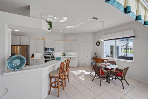 Casa en venta en Lake Suzy, Florida, 3 dormitorios, 194.54 m2 № 1572279 - foto 17
