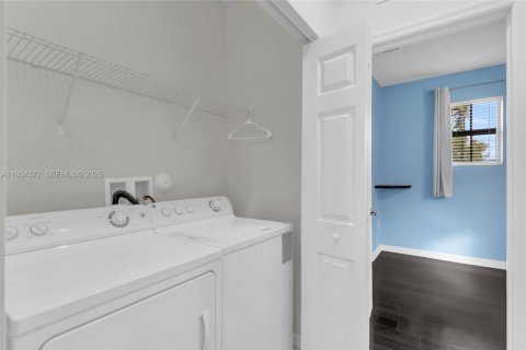 Villa ou maison à vendre à Homestead, Floride: 4 chambres, 239.04 m2 № 1992500 - photo 21