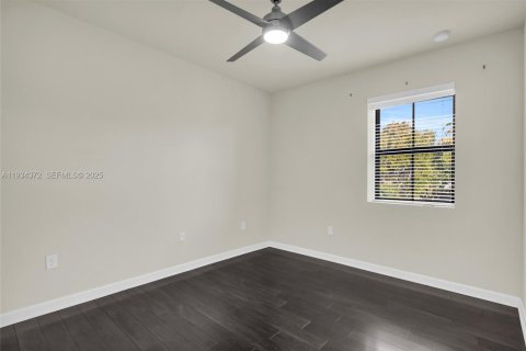 Villa ou maison à vendre à Homestead, Floride: 4 chambres, 239.04 m2 № 1992500 - photo 12