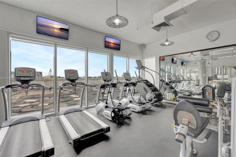 Condo in Miami, Florida, 1 bedroom  № 1762544 - photo 24