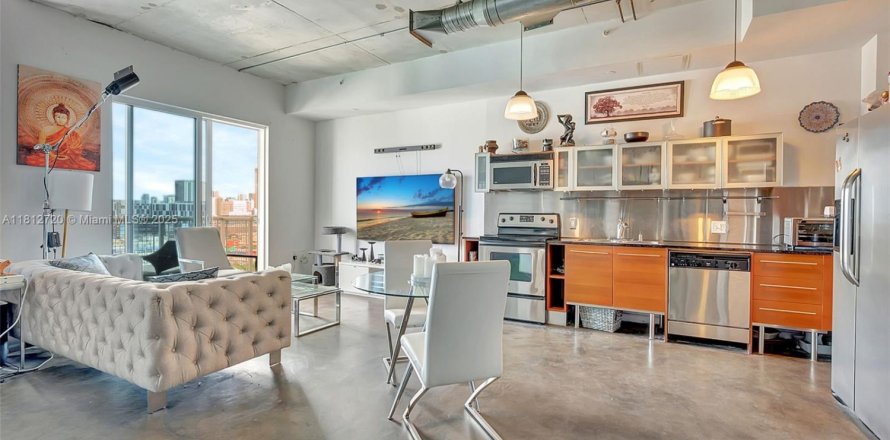 Condo in Miami, Florida, 1 bedroom  № 1762544