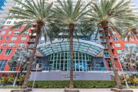 Condominio en venta en Miami, Florida, 3 dormitorios, 136.57 m2 № 1948769 - foto 20