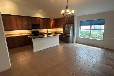 House in Ormond Beach, Florida 3 bedrooms, 210.8 sq.m. № 2110801 - photo 4