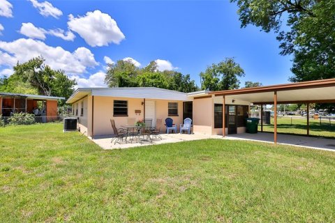Villa ou maison à Daytona Beach, Floride 3 chambres, 75.62 m2 № 2094574