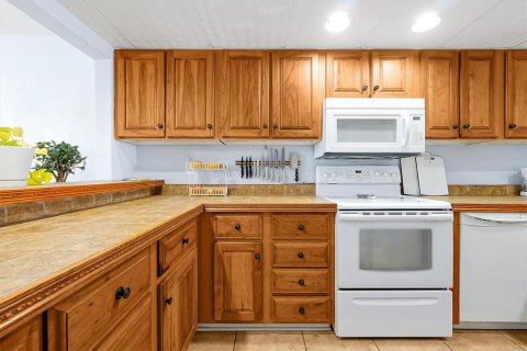 Condo in Ormond Beach, Florida, 2 bedrooms  № 1636920 - photo 8