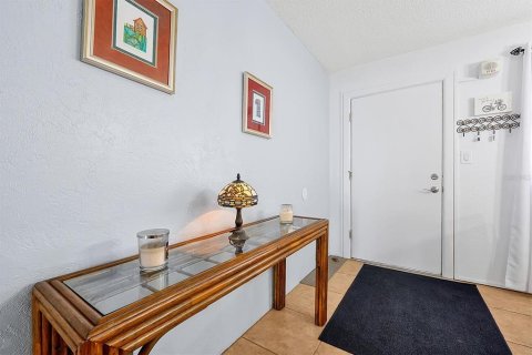 Condo in Ormond Beach, Florida, 2 bedrooms  № 1636920 - photo 3