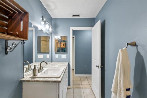 House in Riverview, Florida 3 bedrooms, 144.83 sq.m. № 1883380 - photo 22