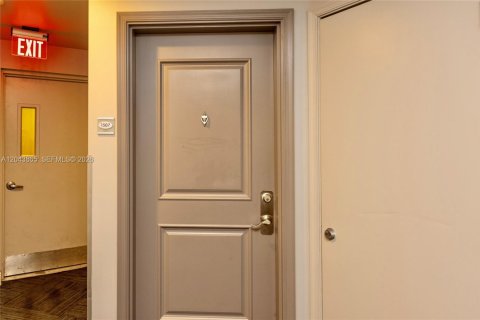 Купить кондоминиум в Майами, Флорида 2 спальни, 128.21м2, № 2178168 - фото 3