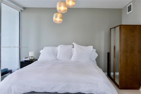 Купить кондоминиум в Майами, Флорида 2 спальни, 128.21м2, № 2178168 - фото 12