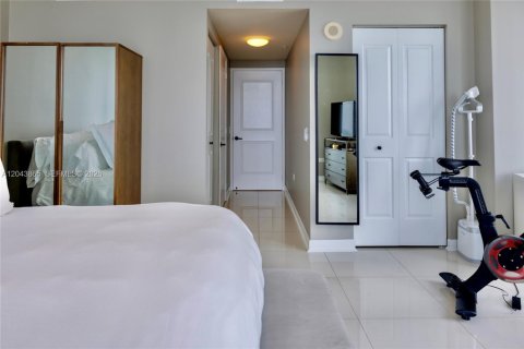 Купить кондоминиум в Майами, Флорида 2 спальни, 128.21м2, № 2178168 - фото 13