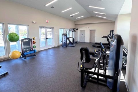 House in Brooksville, Florida 4 bedrooms, 263.47 sq.m. № 2104539 - photo 17