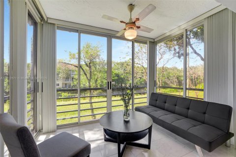 Condo in Margate, Florida, 2 bedrooms № 1959966 - photo 21