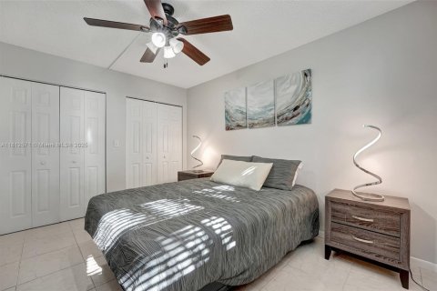 Condo in Margate, Florida, 2 bedrooms № 1959966 - photo 28