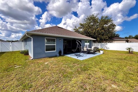 House in Hudson, Florida 3 bedrooms, 141.86 sq.m. № 2121150 - photo 21