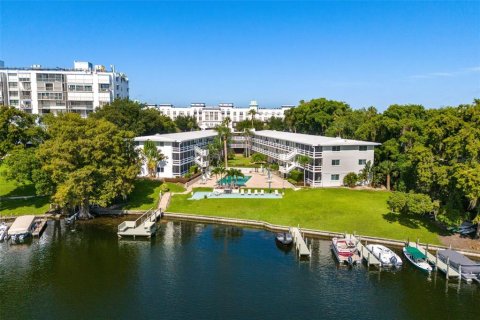 Copropriété à vendre à Maitland, Floride: 2 chambres, 88.44 m2 № 1913604 - photo 18