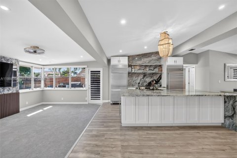 Купить виллу или дом в Форт-Лодердейл, Флорида 3 спальни, 158.12м2, № 2059080 - фото 16