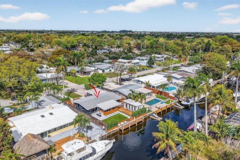 Купить виллу или дом в Форт-Лодердейл, Флорида 3 спальни, 158.12м2, № 2059080 - фото 2