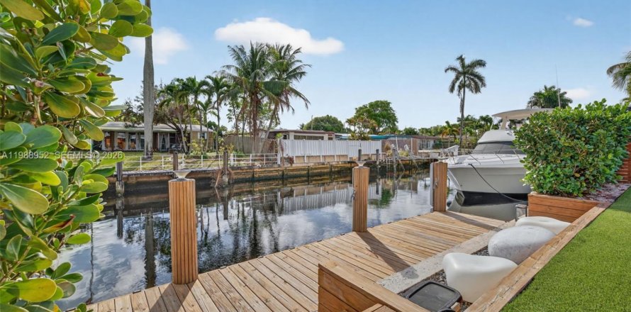 Дом в Форт-Лодердейл, Флорида 3 спальни, 158.12м2 № 2059080