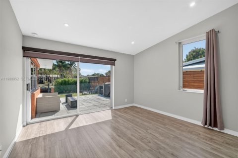 Купить виллу или дом в Форт-Лодердейл, Флорида 3 спальни, 158.12м2, № 2059080 - фото 30