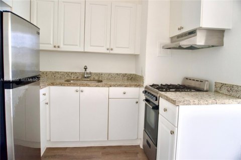 Appartement à louer à Miami, Floride: 1 chambre № 1999417 - photo 13