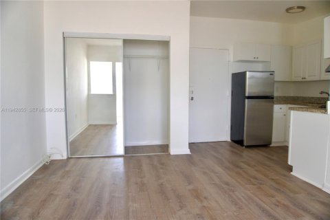 Appartement à louer à Miami, Floride: 1 chambre № 1999417 - photo 4