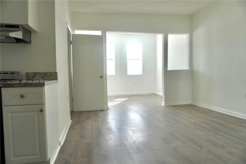 Appartement à louer à Miami, Floride: 1 chambre № 1999417 - photo 10