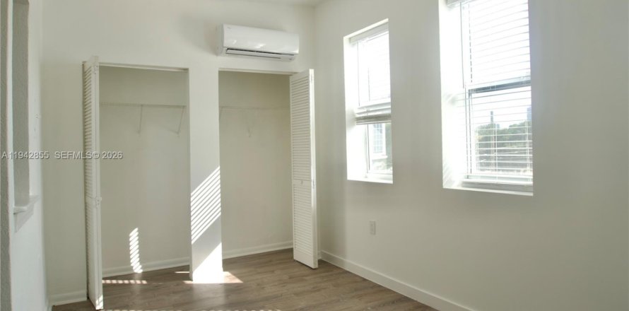 Appartement à Miami, Floride 1 chambre № 1999417