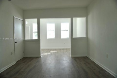 Appartement à louer à Miami, Floride: 1 chambre № 1999417 - photo 8