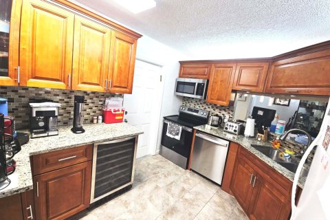 Condominio en venta en Boynton Beach, Florida, 2 dormitorios, 92.53 m2 № 2145975 - foto 3