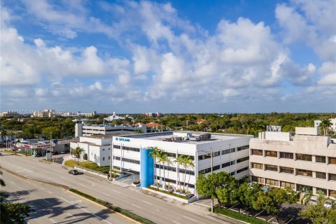 Propiedad comercial en venta en Fort Lauderdale, Florida № 1834127 - foto 16