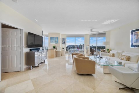 Condominio en venta en Fort Lauderdale, Florida, 3 dormitorios, 179.67 m2 № 1992815 - foto 7