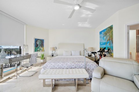Condominio en venta en Fort Lauderdale, Florida, 3 dormitorios, 179.67 m2 № 1992815 - foto 29