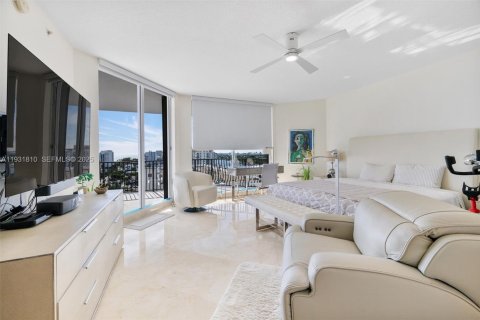 Condominio en venta en Fort Lauderdale, Florida, 3 dormitorios, 179.67 m2 № 1992815 - foto 26