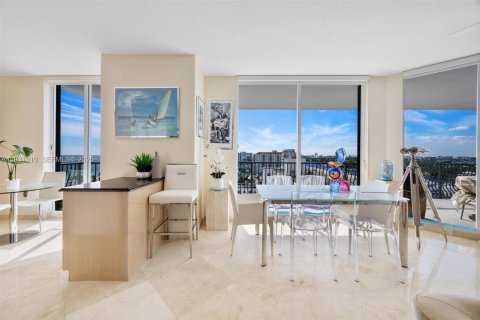 Condominio en venta en Fort Lauderdale, Florida, 3 dormitorios, 179.67 m2 № 1992815 - foto 1